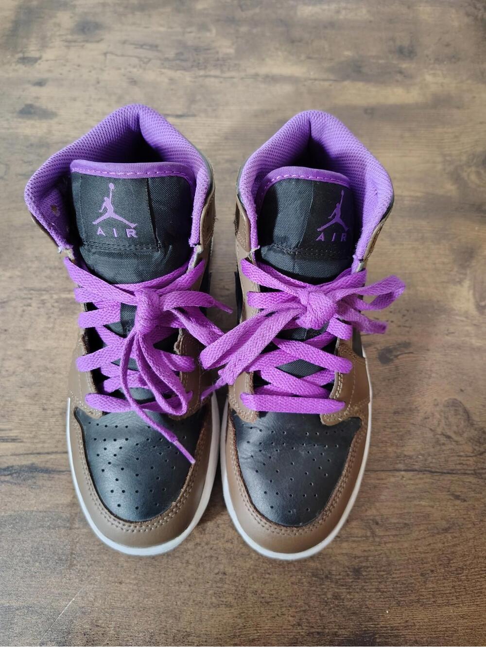 Nike Air Jordan 1 Mid Brown Purple Youth Size 4Y Womens 5.5 - Picture 2 of 7
